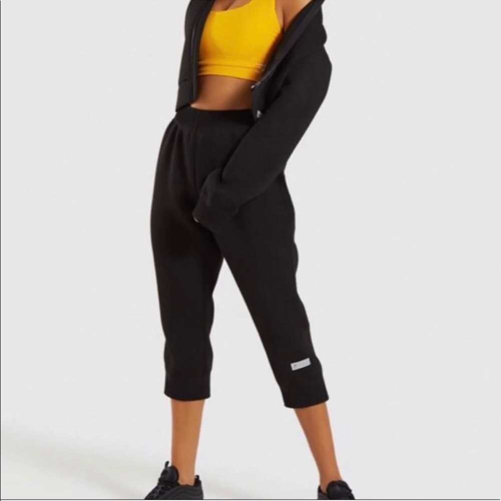 Gymshark ruched cropped joggers